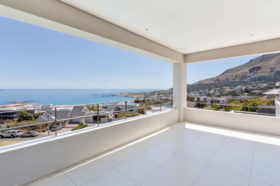 To Let 5 Bedroom Property for Rent in Camps Bay Western Cape